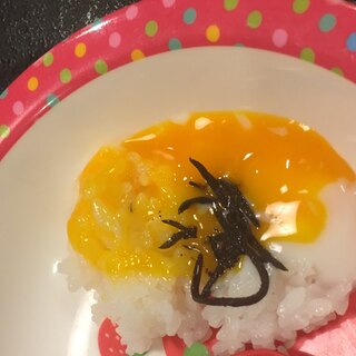 とろとろポーチドエッグとひじきご飯盛り！